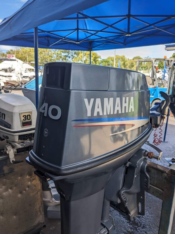 Yamaha 40 HP 2-Stroke Tiller Steer Outboard Motor - Alpha Marine Outboards