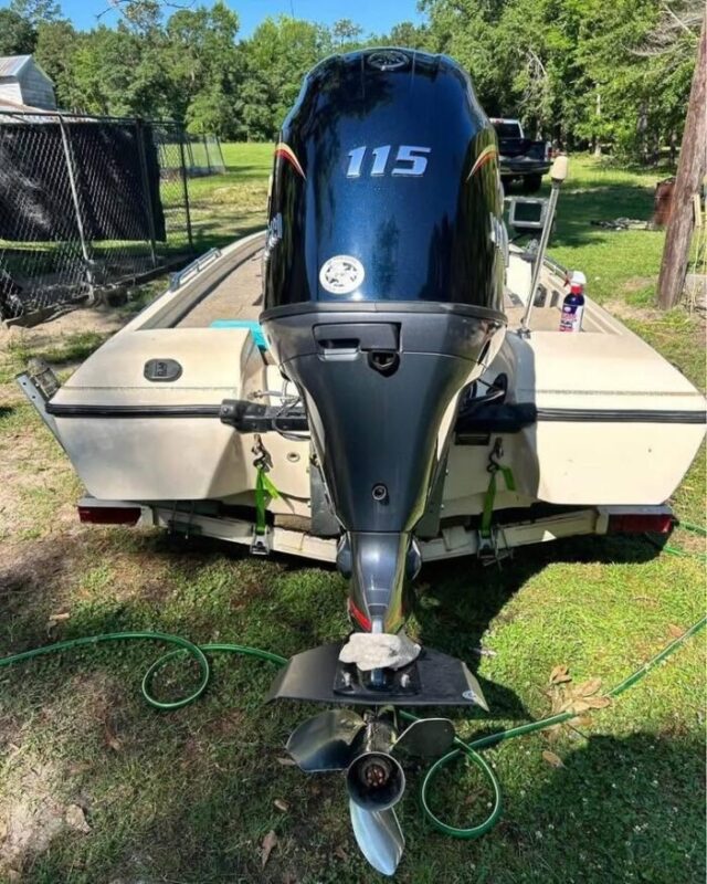 Used Yamaha VF115 VMAX SHO 115 HP 4-Stroke Outboard Motor – 20" Shaft – 30 Hours – Complete Controls & Accessories